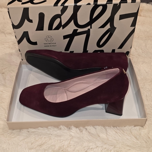 Ayelet Naot Burgundy Patent Pump - Picture 1 of 6